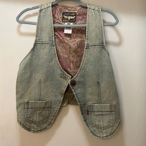 Vintage Levi’s Denim Vest!